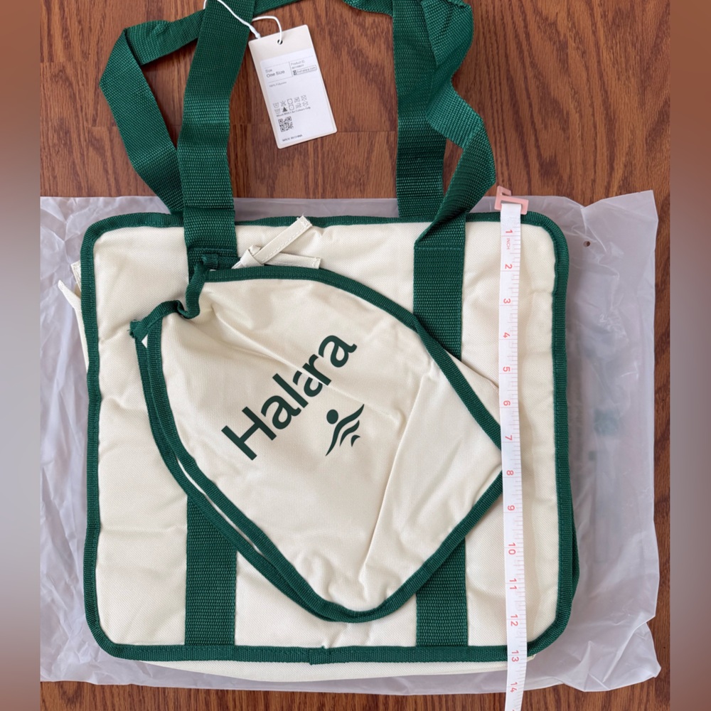 HALARA Pickleball Cream and Green Tote Bag NWT - Picture 7 of 10